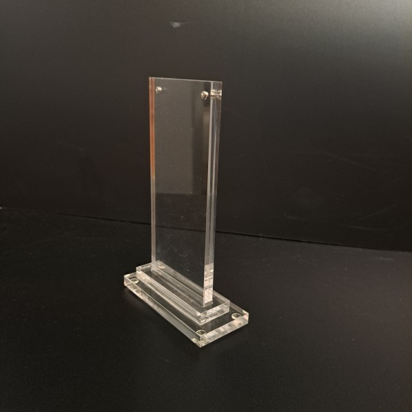SLOTTED GRAPHIC HOLDER WITH MAGNETS 8